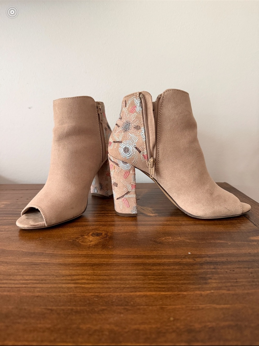 Tan boot with floral beaded back design